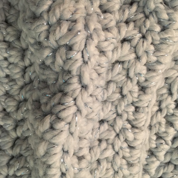 Handmade infinity scarf - Picture 2 of 2